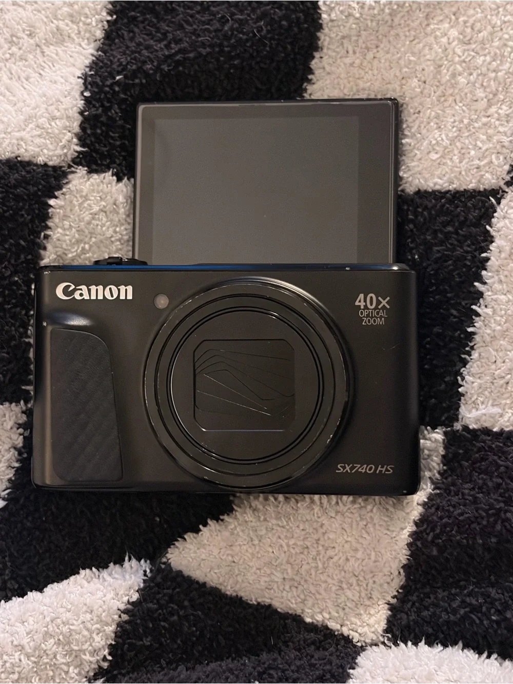 Canon PowerShot SX740 HS Digital Camera in Black